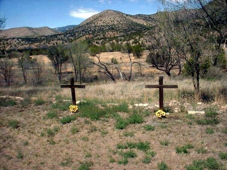 Graves of John Tunstall and Alexander McSween, buried behind the store. image. Click for full size.