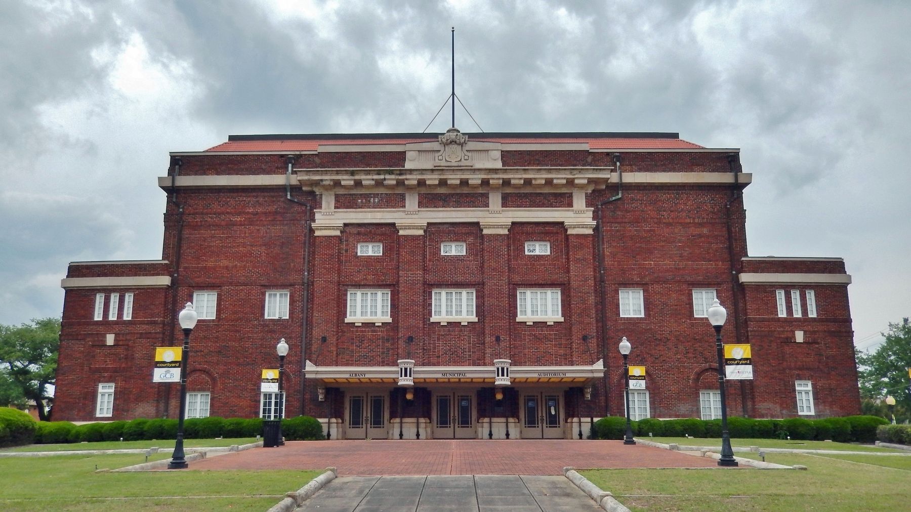 Albany Municipal Auditorium (<i>east/front elevation</i>) image. Click for full size.