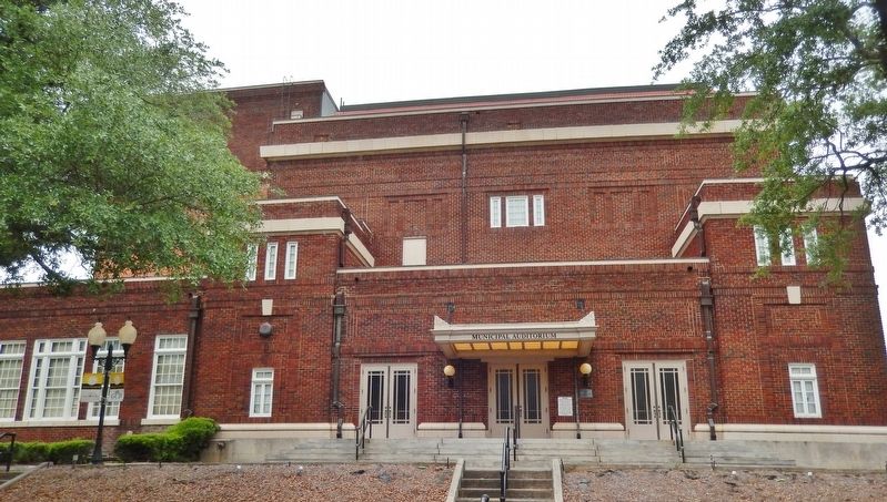 Albany Municipal Auditorium (<i>south elevation</i>) image. Click for full size.