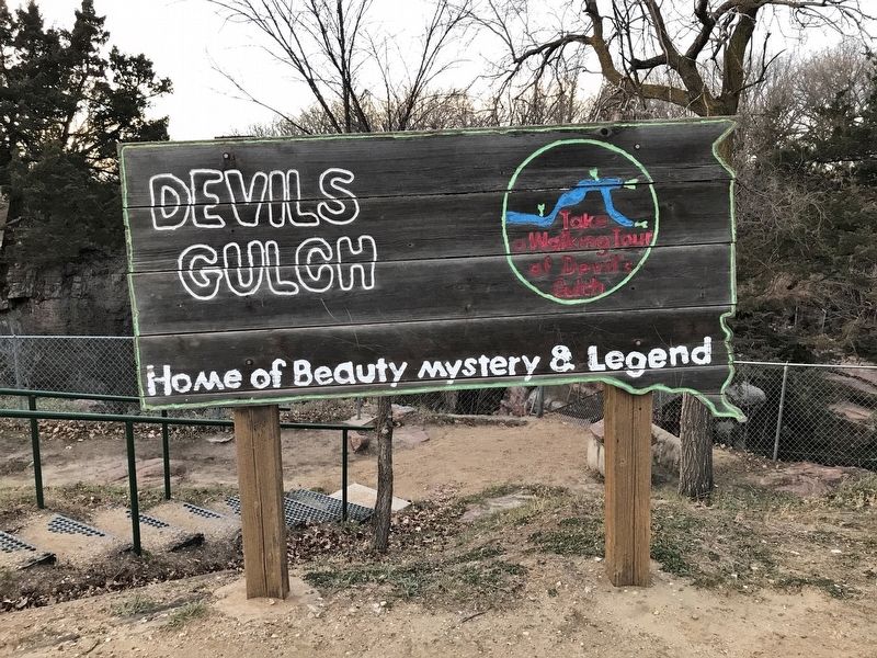 Devil's Gulch Park Sign image. Click for full size.