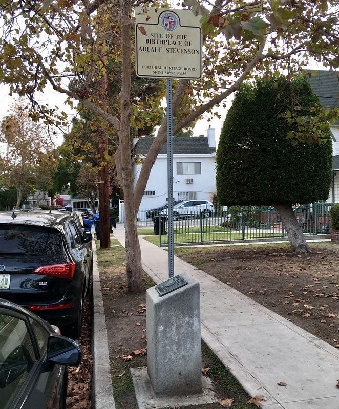 Marker and Street Sign image. Click for full size.
