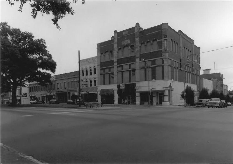 Griffin Commercial Historic District image. Click for more information.