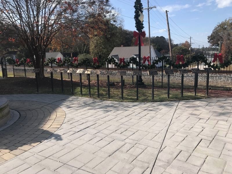 Hampton Speed Lane Markers image. Click for full size.