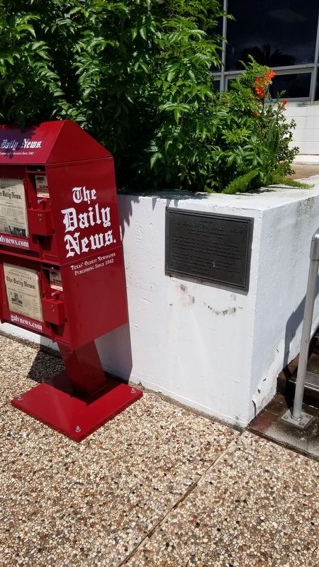 The Galveston Daily News Marker near the entrance to the building. Click for full size. The Galveston Daily News Marker near the entrance to the building image. Click for full size.