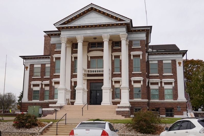 Montague County Courthouse image. Click for full size.