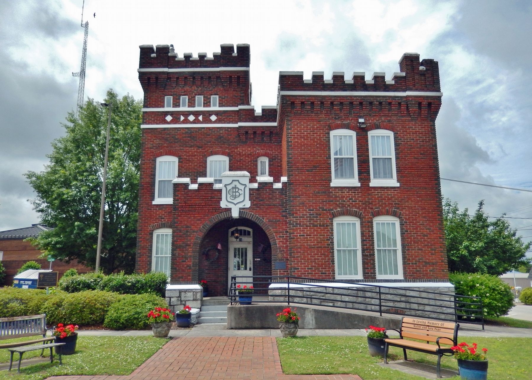 Historic Barrow County Jail (<i>north elevation</i>) image. Click for more information.