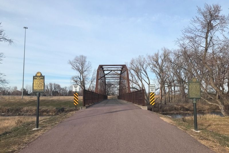Yankton Trail Bridge Marker <i>(left)</i>, from the south image. Click for full size.