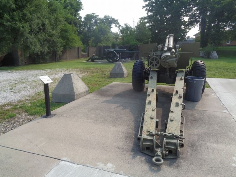 M-114, 155 mm Howitzer Marker image. Click for full size.