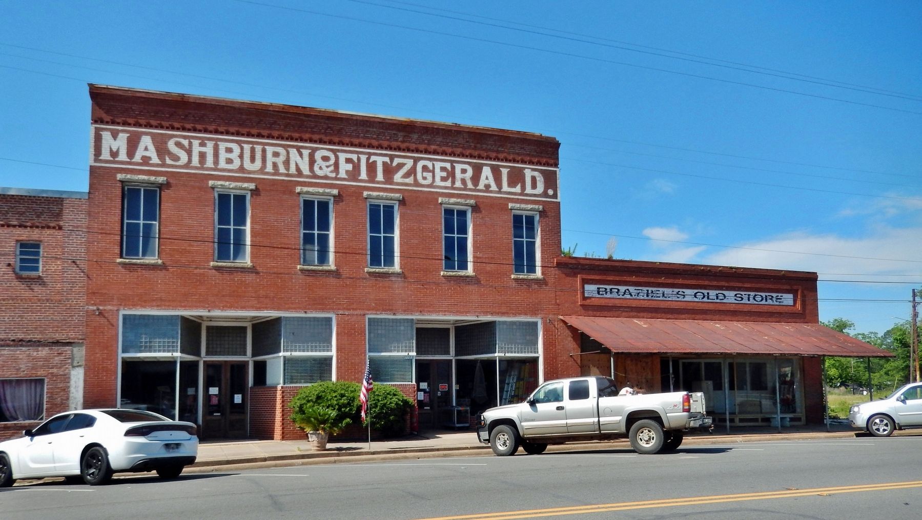 Mashburn & Fitzgerald and Braziel's Old Store image. Click for full size.
