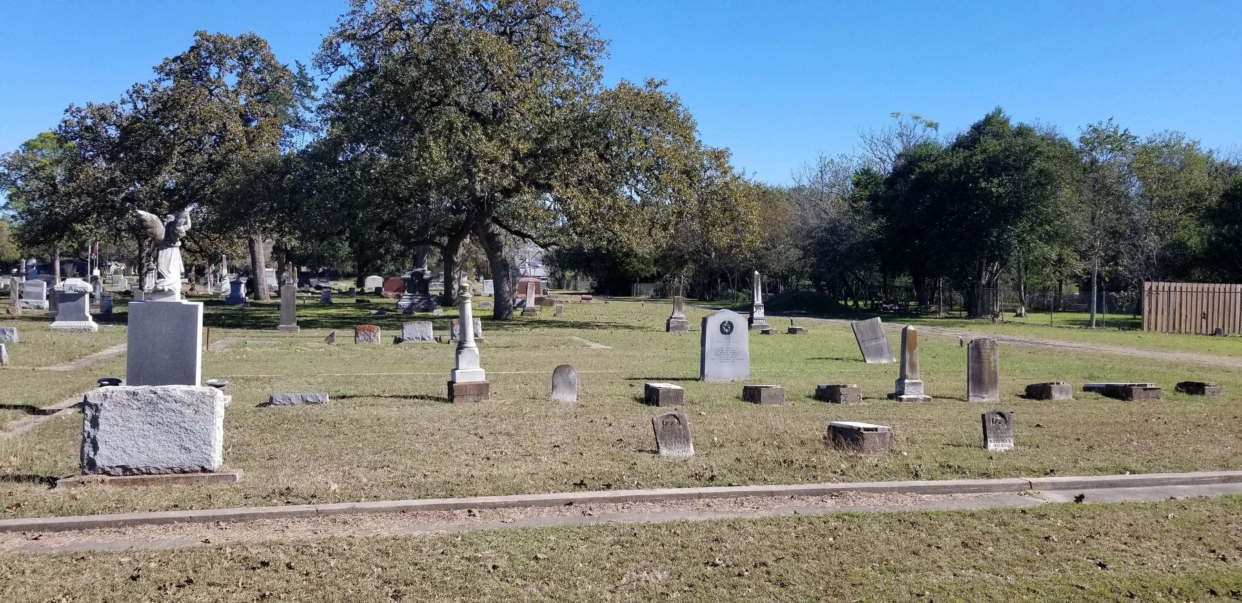 The view of the In Memory of Andrew Ponton Marker from the cemetery image. Click for full size.
