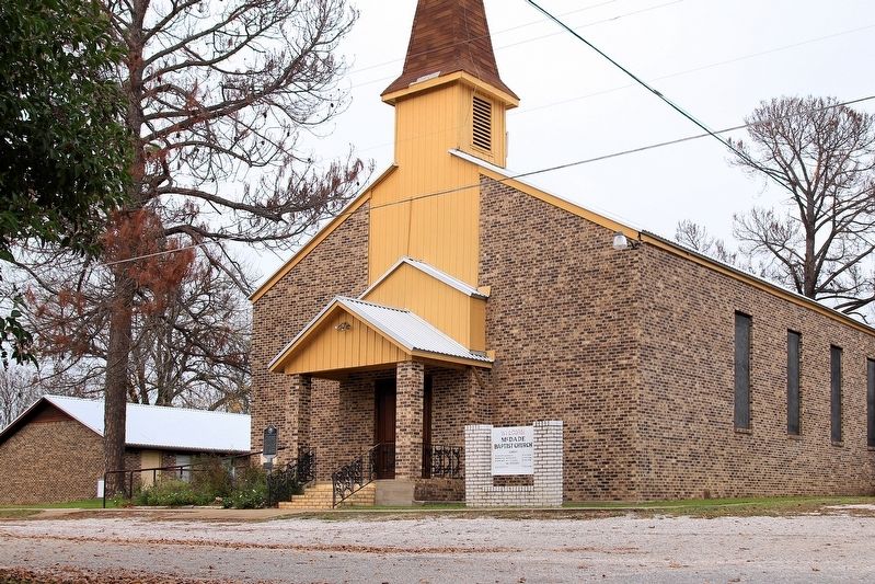 McDade Baptist Church and Marker. Click for full size. McDade Baptist Church and Marker image. Click for full size.