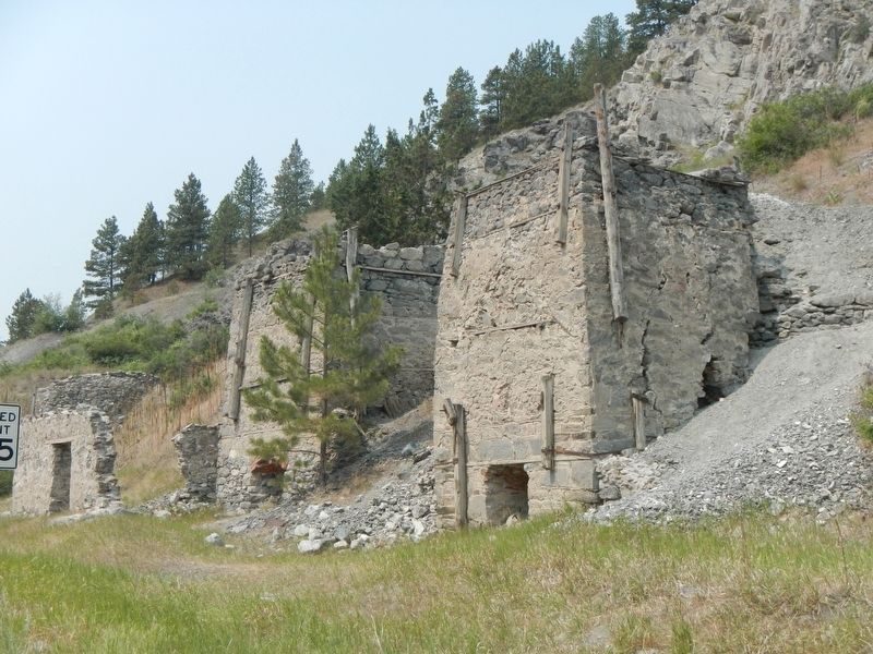 Grizzly Gulch Lime Kilns image. Click for full size.