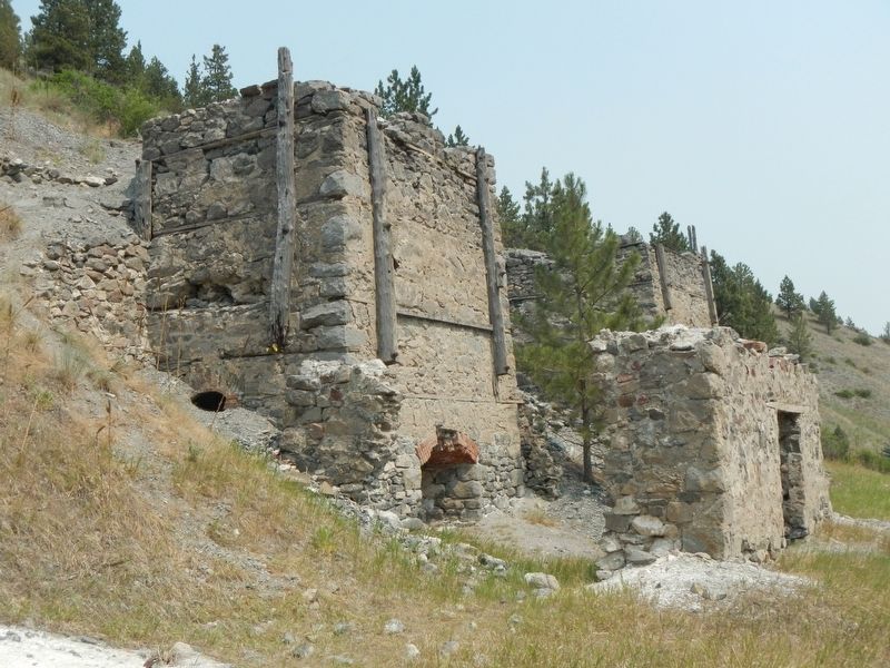 Grizzly Gulch Lime Kilns image. Click for full size.