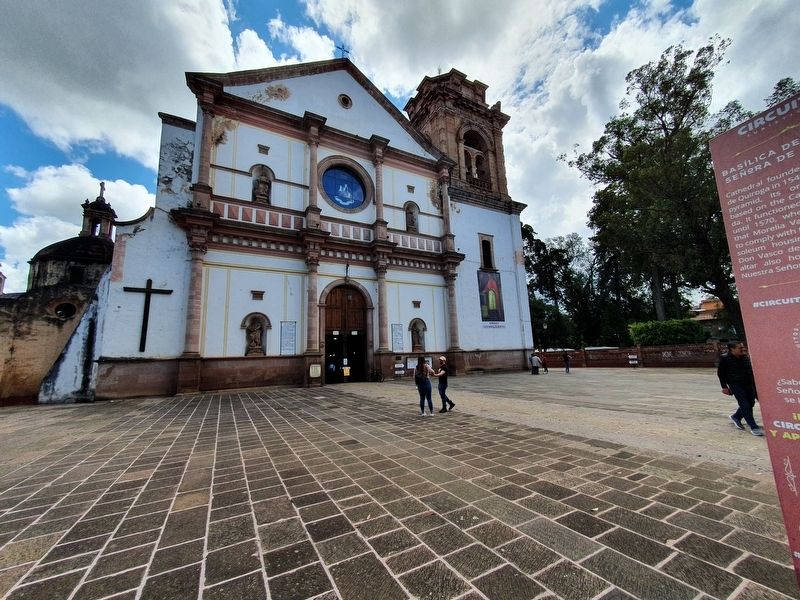 Basílica de Nuestra Señora de la Salud and Marker image. Click for full size.