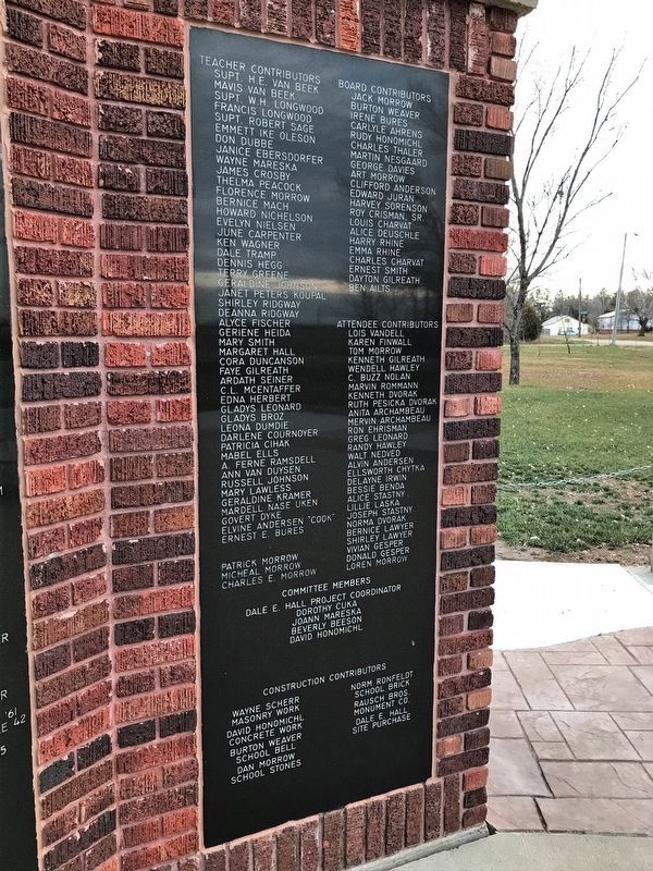 Ravinia School Memorial, rightmost panel image. Click for full size.
