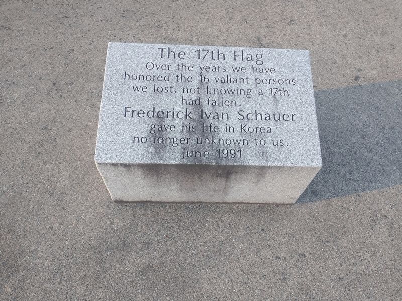 The 17th Flag Marker image. Click for full size.