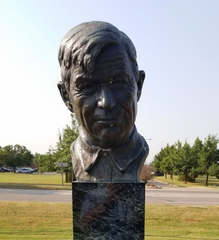 The statue of Will Rogers image. Click for full size.