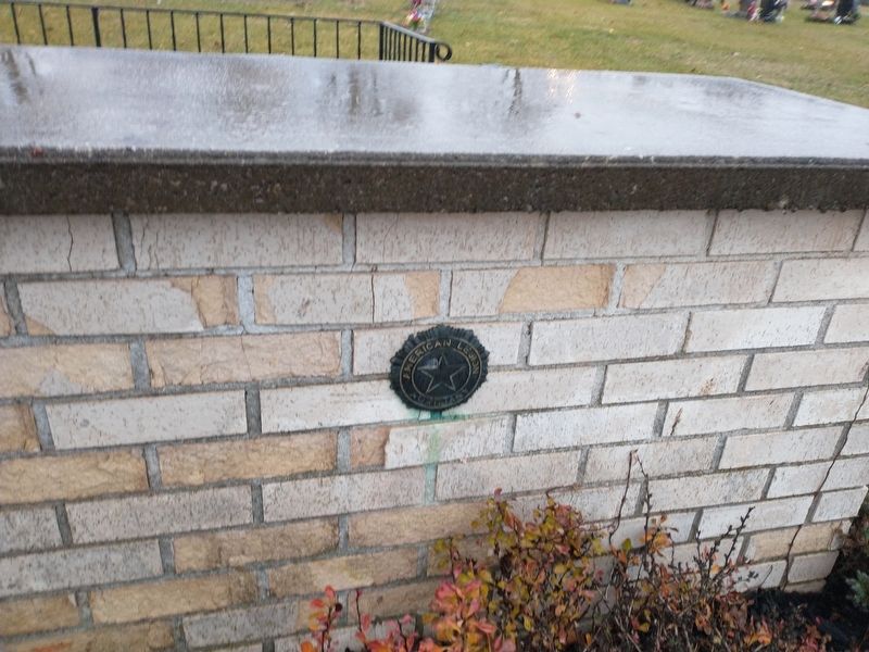 Memorial To Veterans Marker. Click for full size. Memorial To Veterans Marker image. Click for full size.