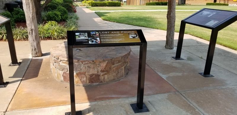 The Lost and Found Marker next to the Capital Well image. Click for full size.