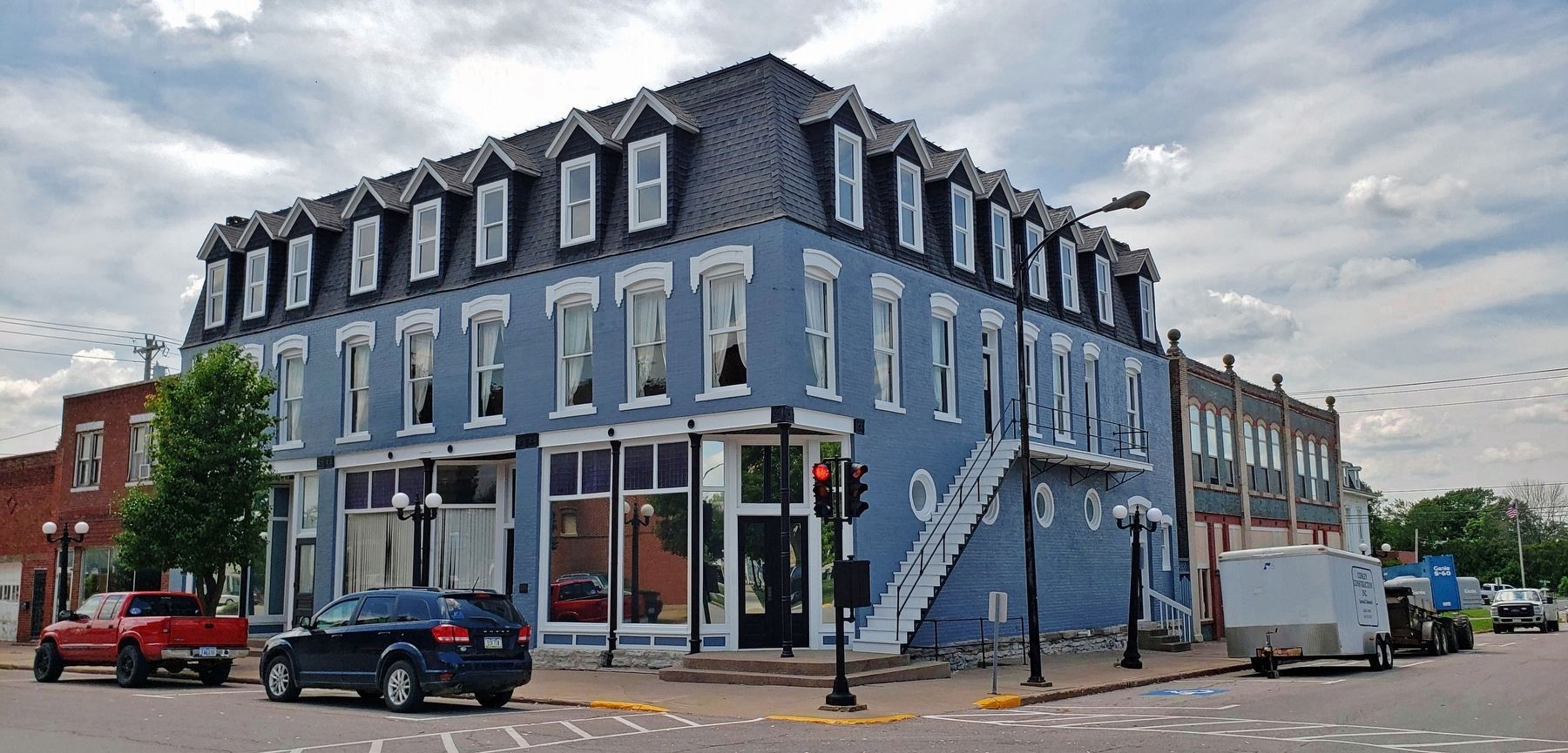 Hennion Block (<i>northeast elevation</i>) image. Click for full size.