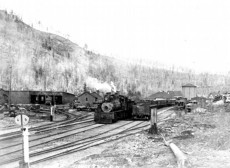 Canadian Pacific Railway Yards, Eholt image. Click for full size.