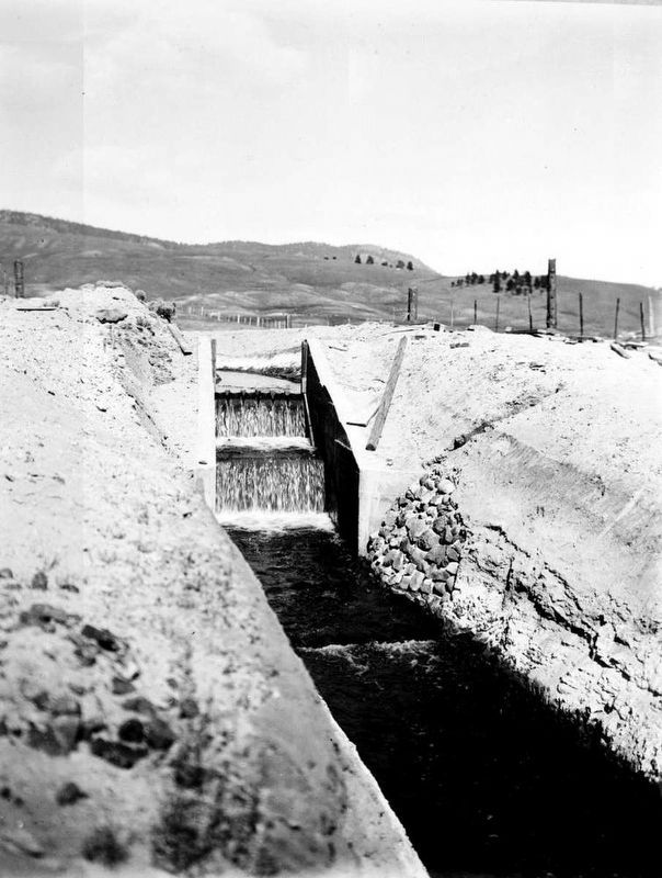 Walhachin flume image. Click for full size.