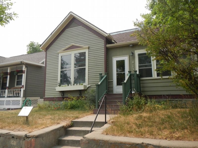 Holter Cottage #1 and Marker image. Click for full size.