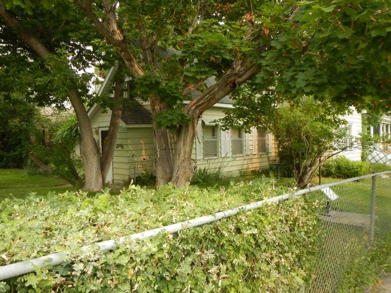 Koch House and Marker image. Click for full size.