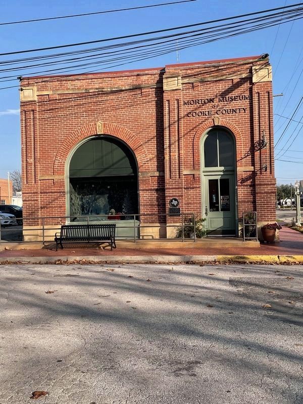 Old City Hall-Fire Station and Marker. Click for full size. Old City Hall-Fire Station and Marker image. Click for full size.