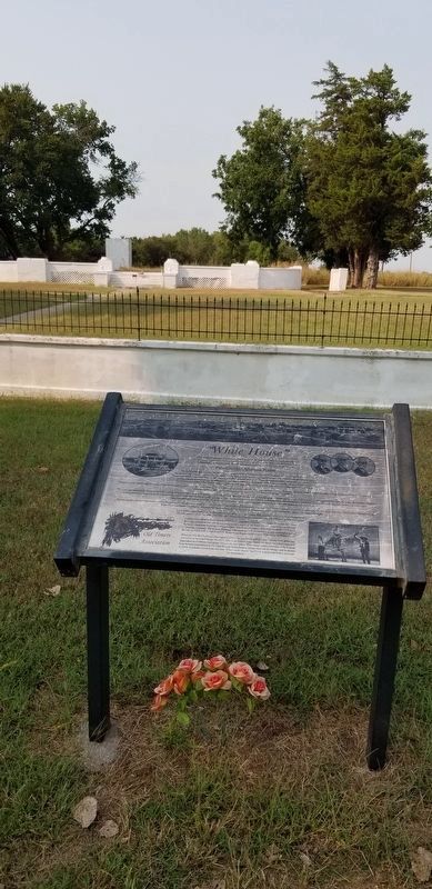 The "White House" Marker in front of the old ruins image. Click for full size.