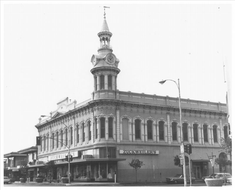 Cone & Kimball Building Clock image. Click for more information.