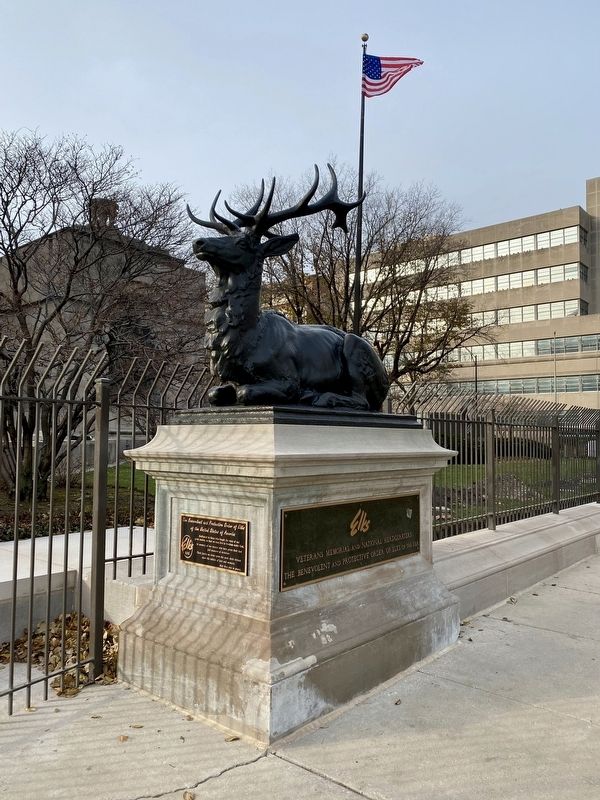 Elks Memorial Statue image. Click for full size.