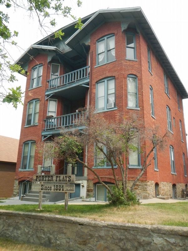 Porter Flats Apartments image. Click for full size.