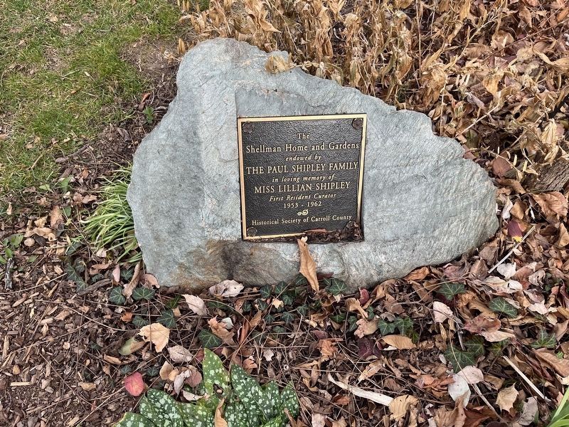 Dedication plaque nearby image. Click for full size.