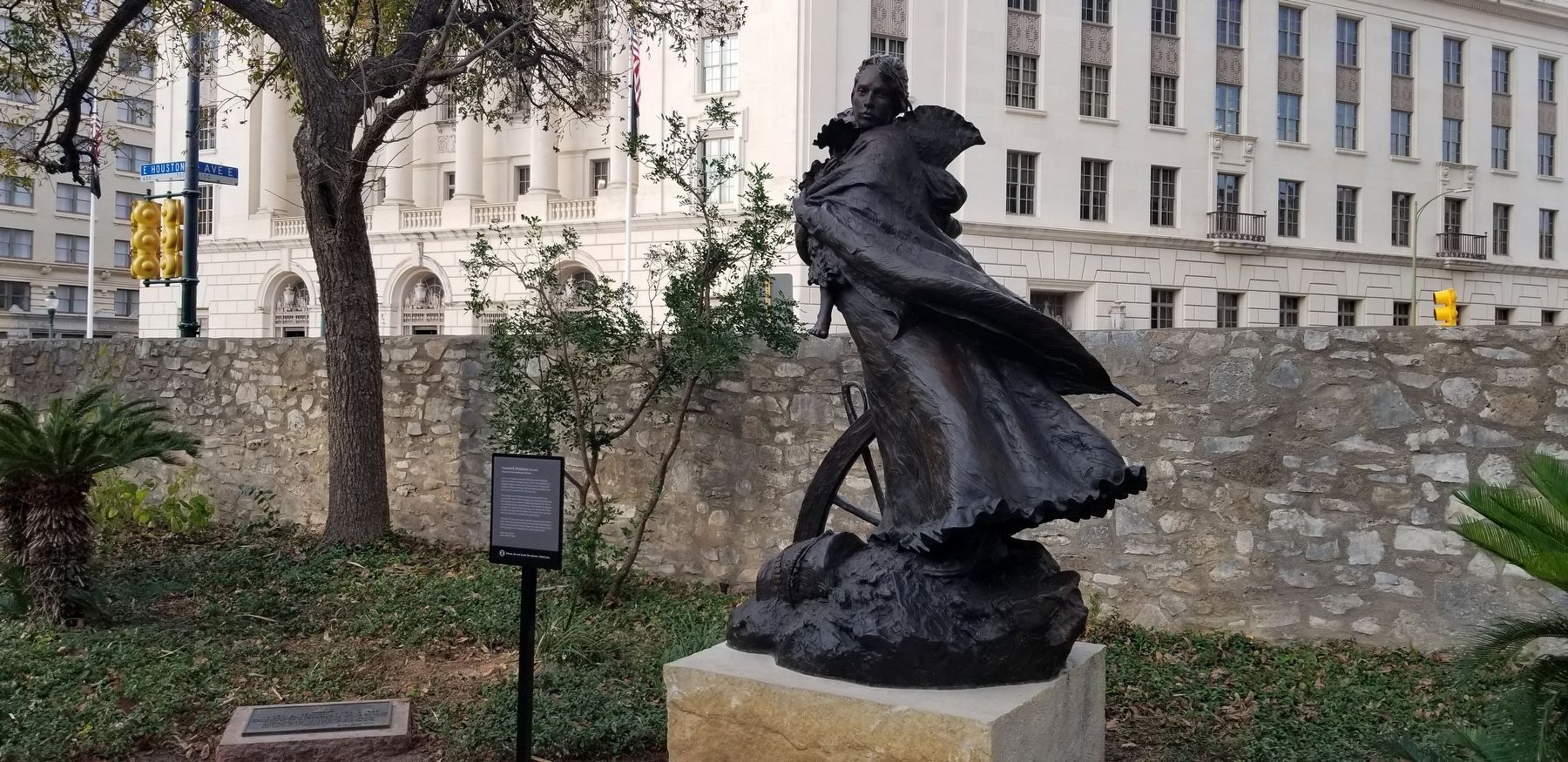 The Susannah Dickinson statue and Marker along the north wall image. Click for full size.
