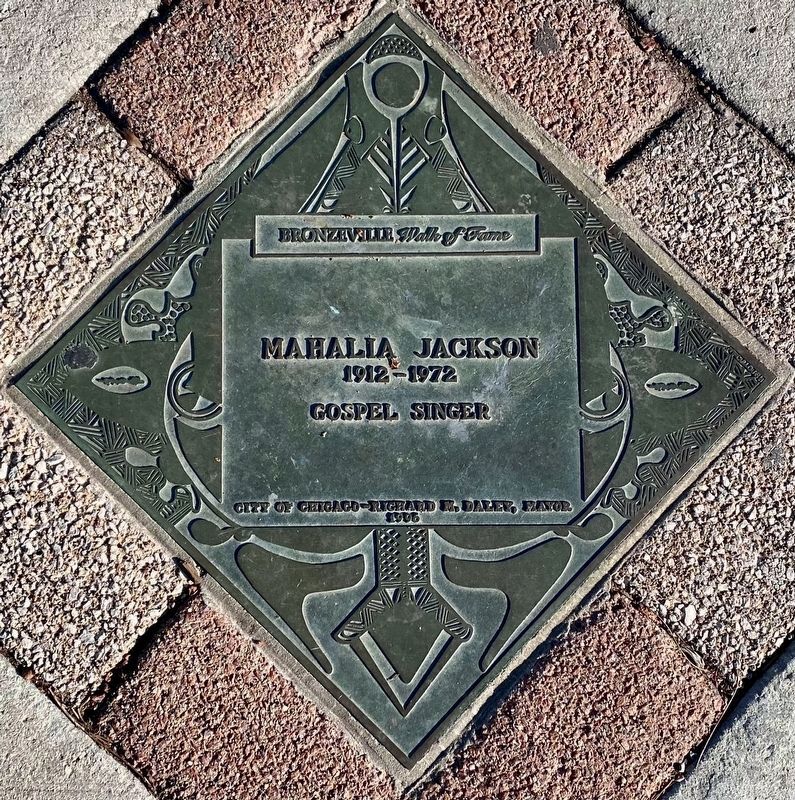 Mahalia Jackson Bronzeville Walk of Fame plaque image. Click for full size.