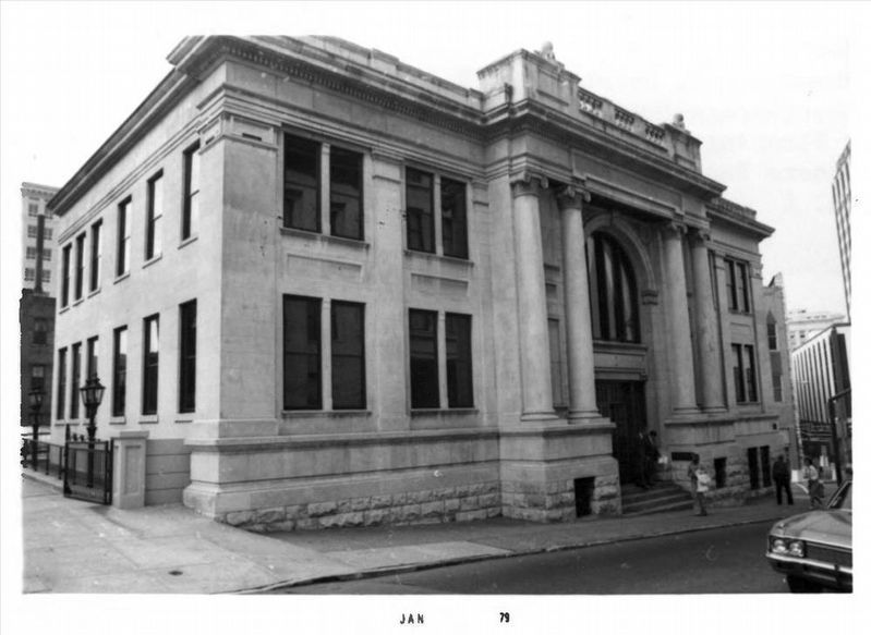 Old Library Building image. Click for more information.