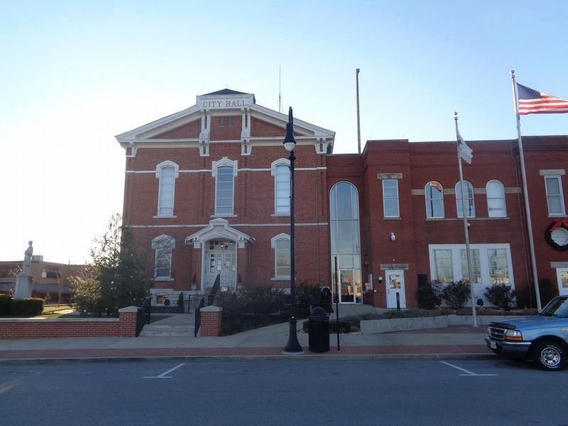 Collinsville City Hall image. Click for full size.