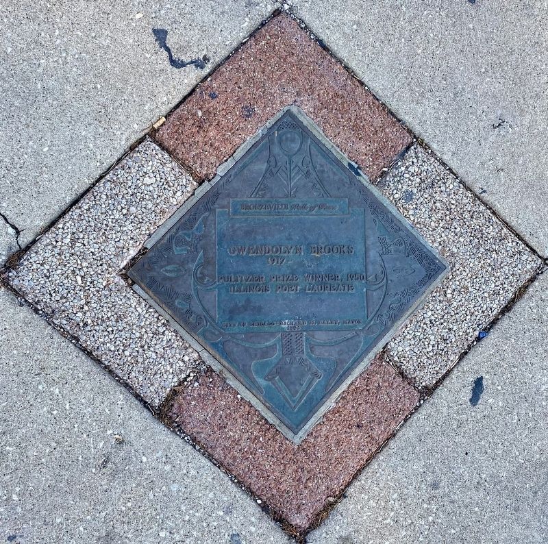 Gwendolyn Brooks Bronzeville Walk of Fame plaque image. Click for full size.