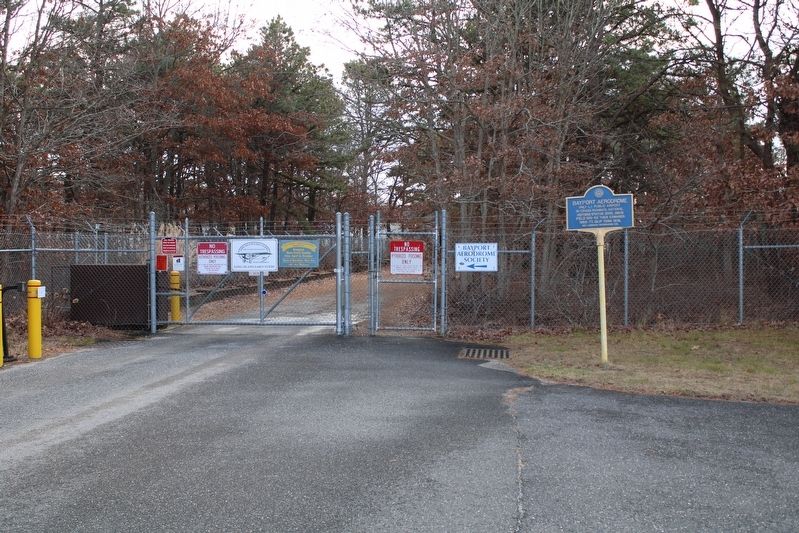 Bayport Aerodrome Marker from the road. image. Click for full size.