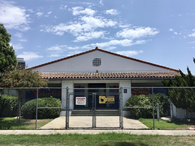 Lankershim Elementary School image. Click for full size.
