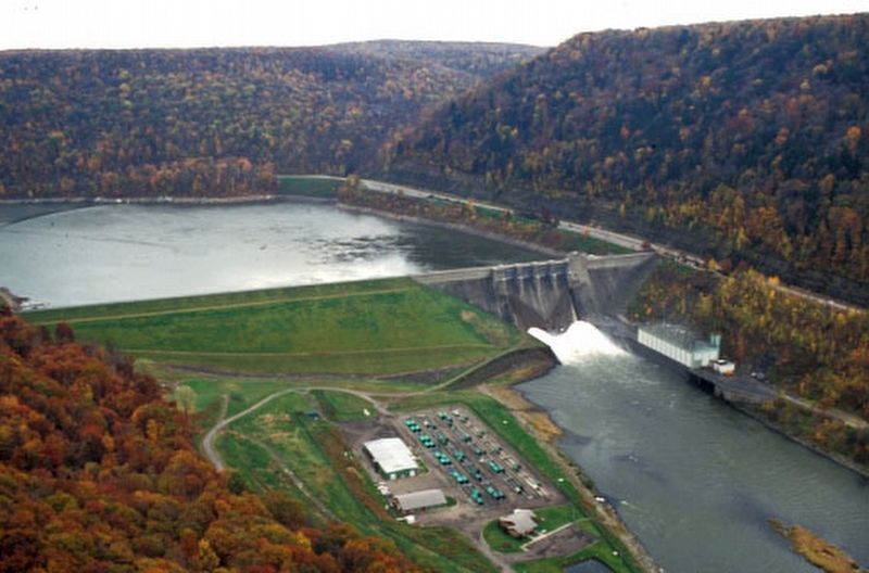Kinzua Dam & Allegheny Reservoir image. Click for more information.