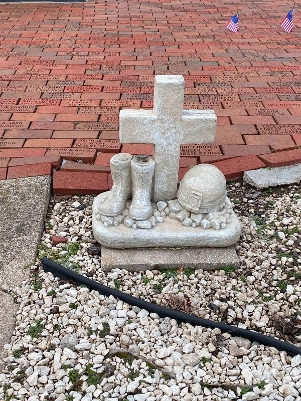 A cross near the VFW Post 1146 Veterans Memorial image. Click for full size.