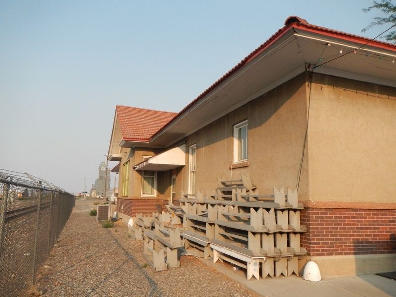 Track-side side of the Burlington Northern Depot image. Click for full size.