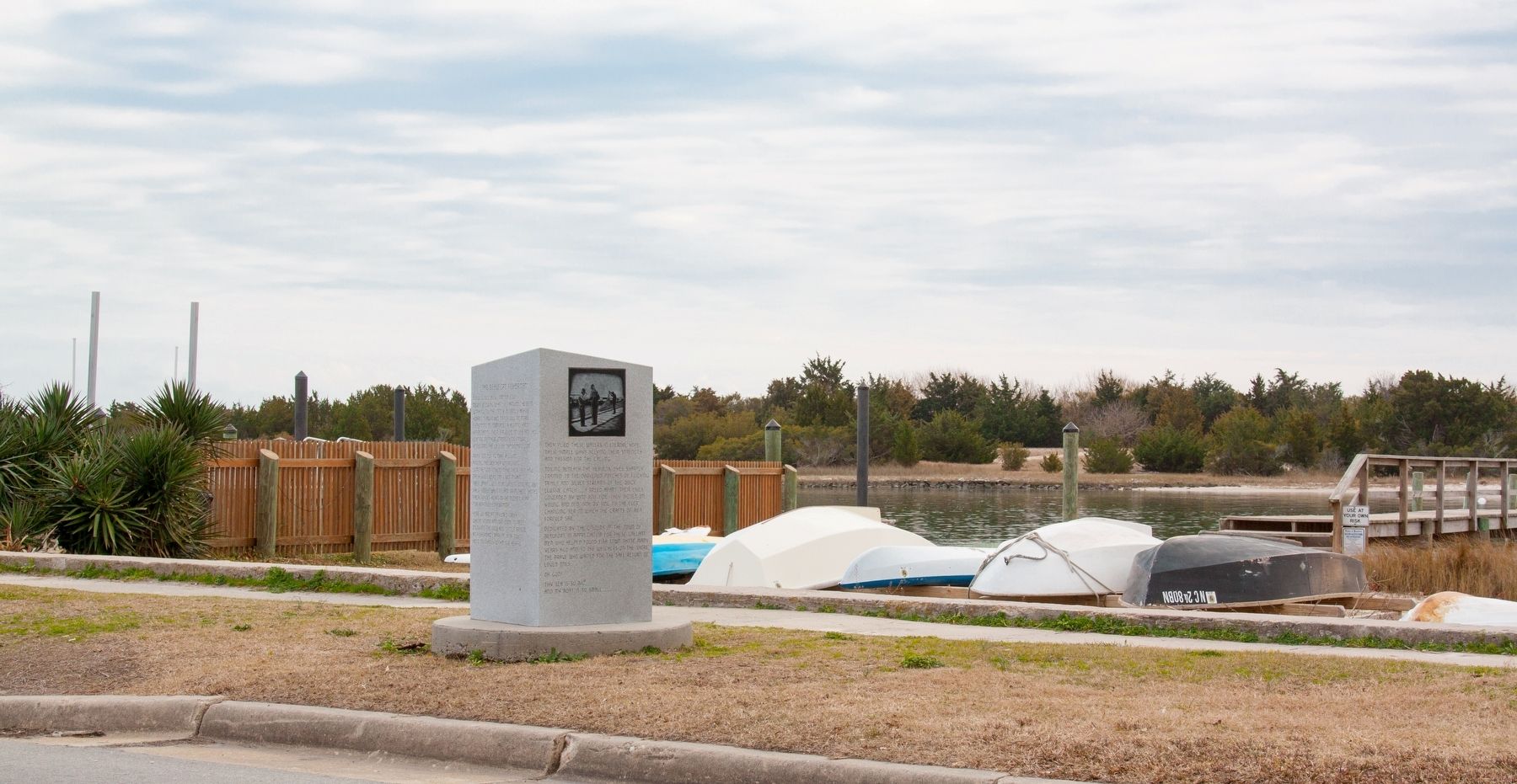 Menhaden Fishermen Monument in Beaufort, South Carolina image. Click for full size.