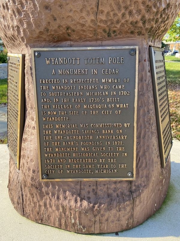 Wyandott Totem Pole Marker image. Click for full size.