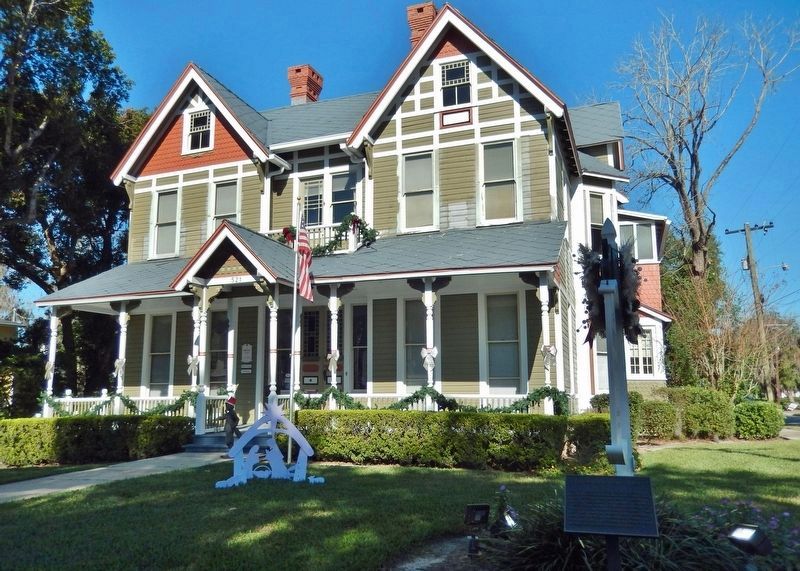 Miller-Gary House (<i>south/front elevation</i>) image. Click for full size.