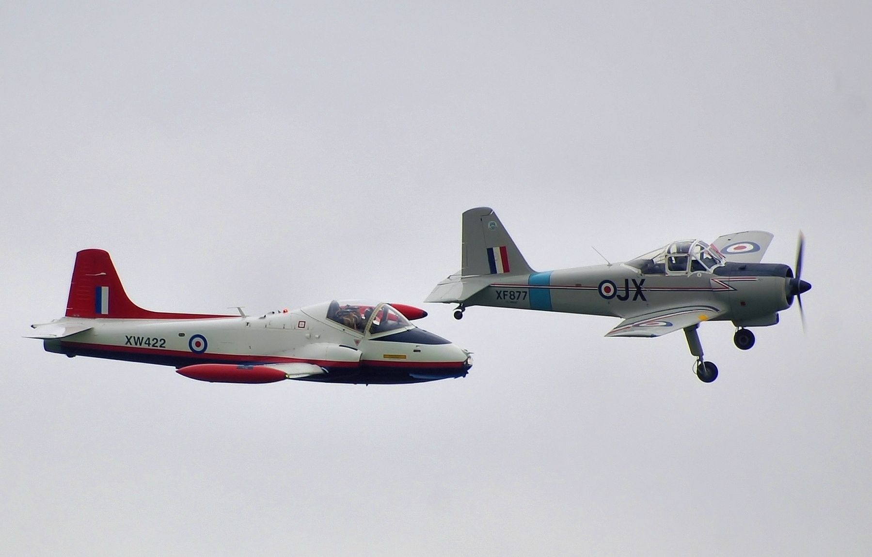 Hunting T.3A Jet Provost (Left) image. Click for full size.