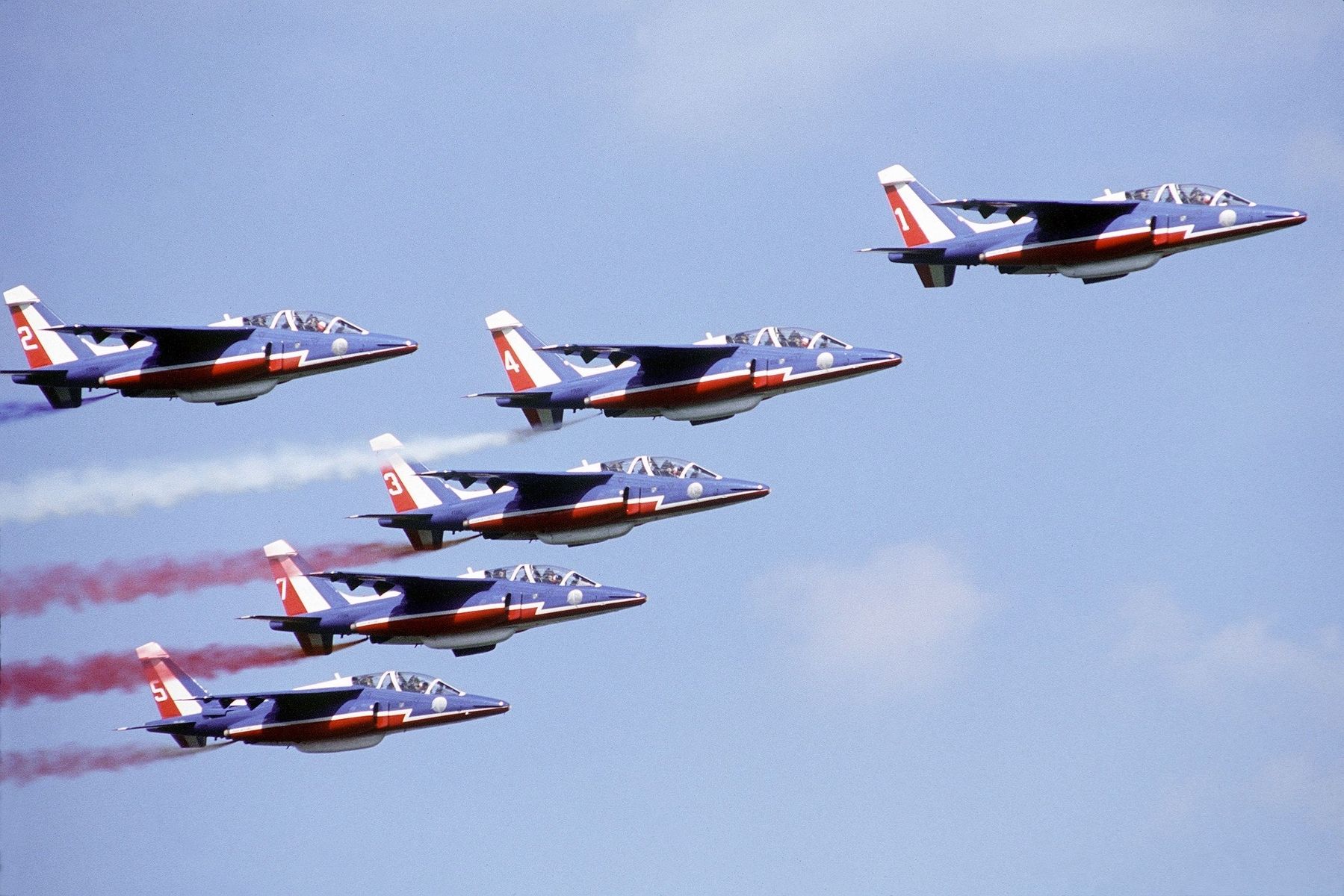 French Alpha Jets flying in formation image. Click for full size.