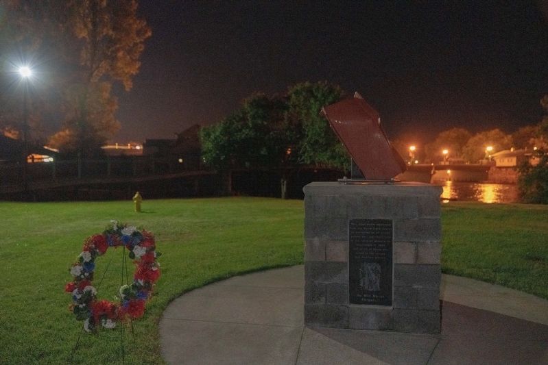 Portland 9/11 Memorial image. Click for full size.